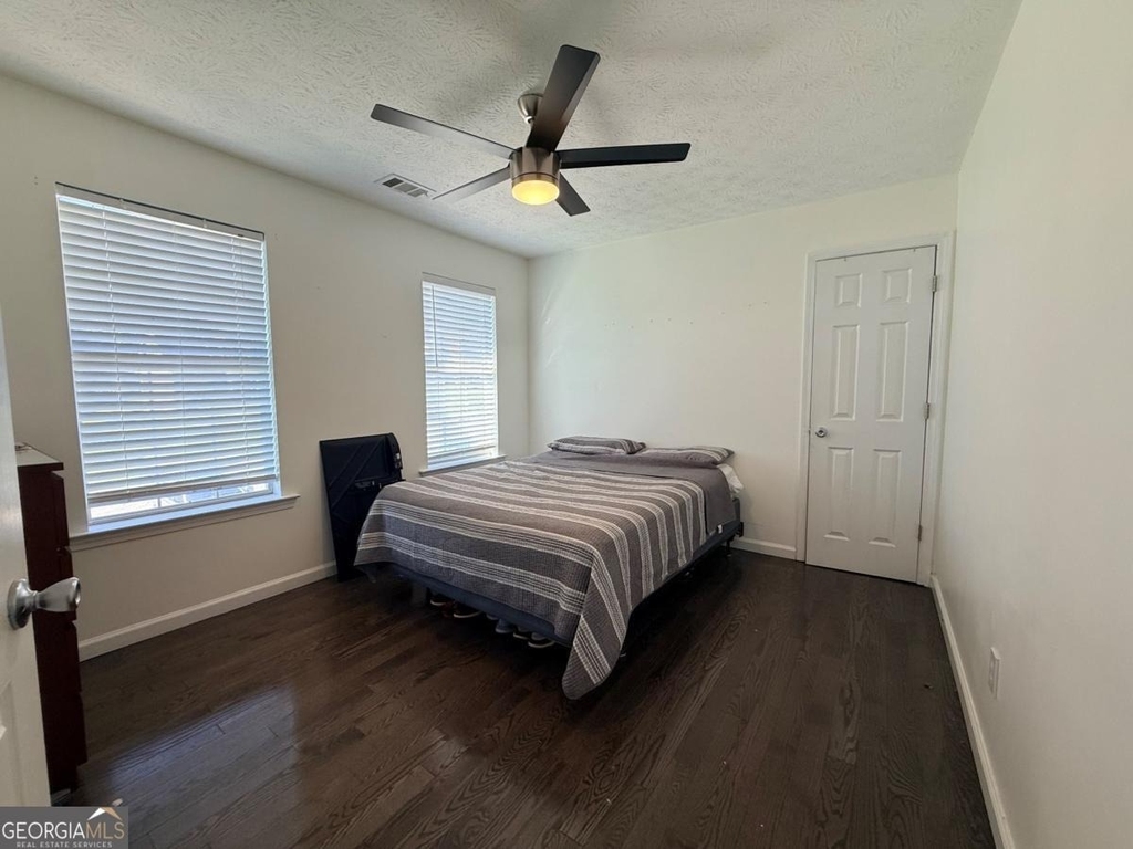 645 Highpoint Way - Photo 8