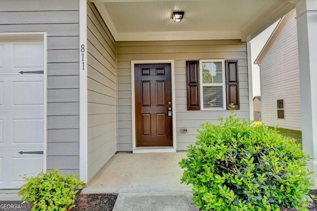 811 Independence Avenue - Photo 4