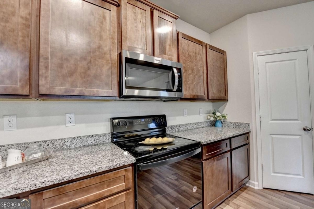 811 Independence Avenue - Photo 21