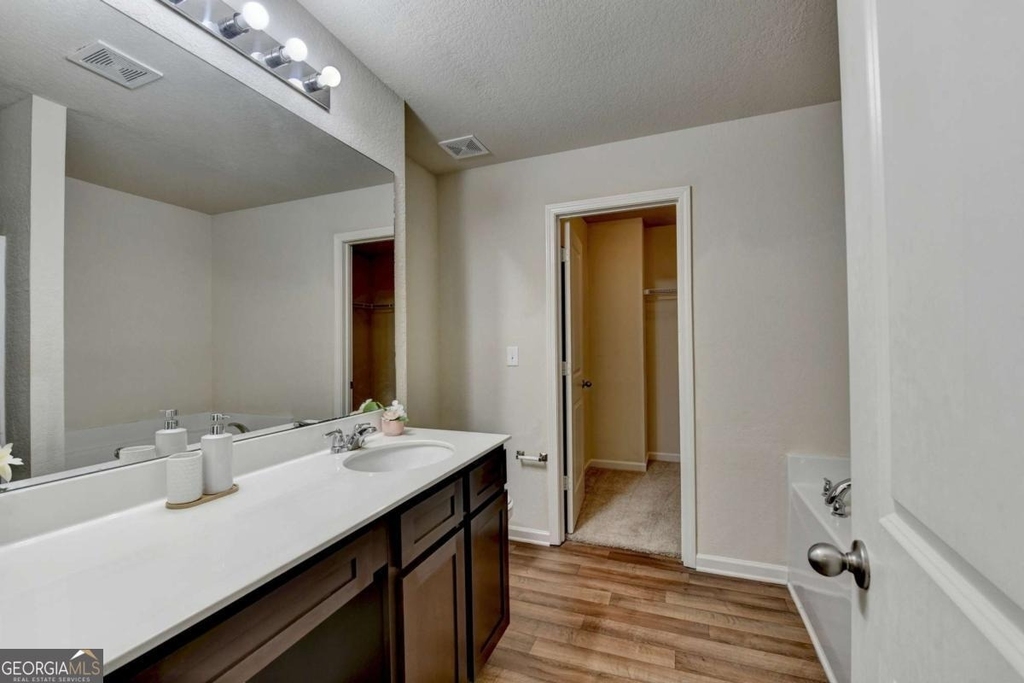 811 Independence Avenue - Photo 31