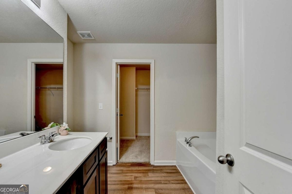 811 Independence Avenue - Photo 32