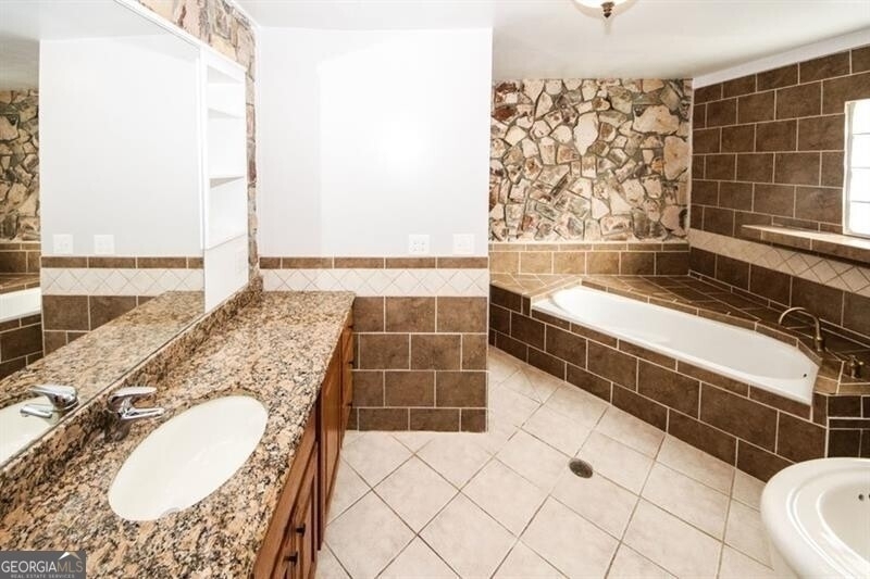 5075 Winters Chapel Road - Photo 37