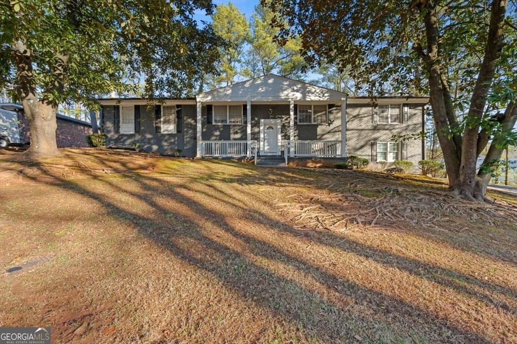 2382 Peachwood Circle Ne - Photo 0