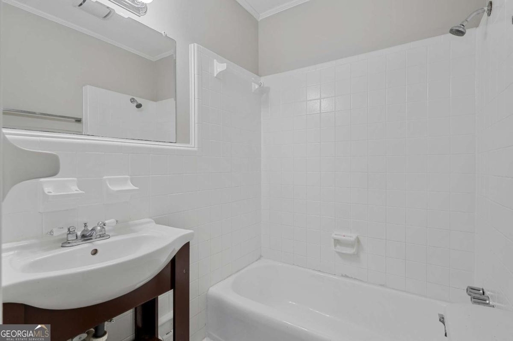2382 Peachwood Circle Ne - Photo 12