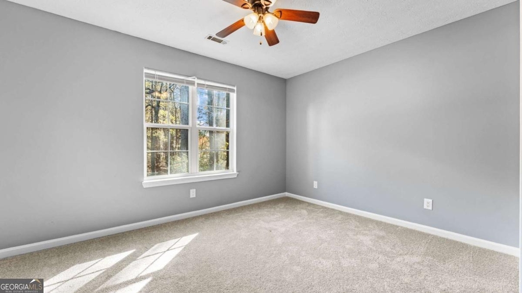 405 Christopher Lane - Photo 11