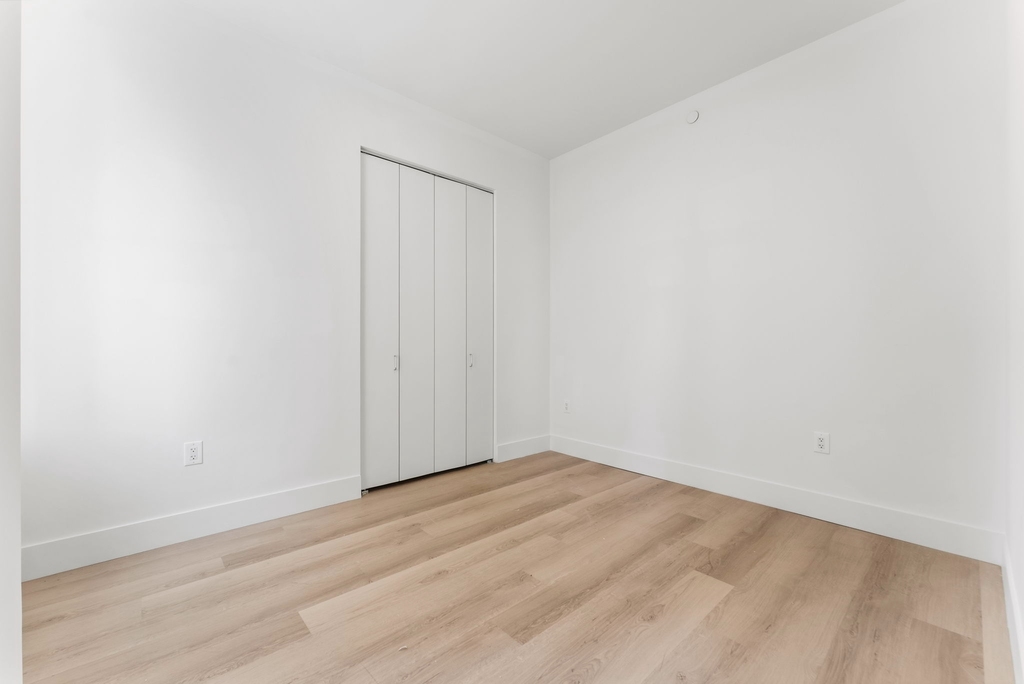 55 Broad Street - Photo 3