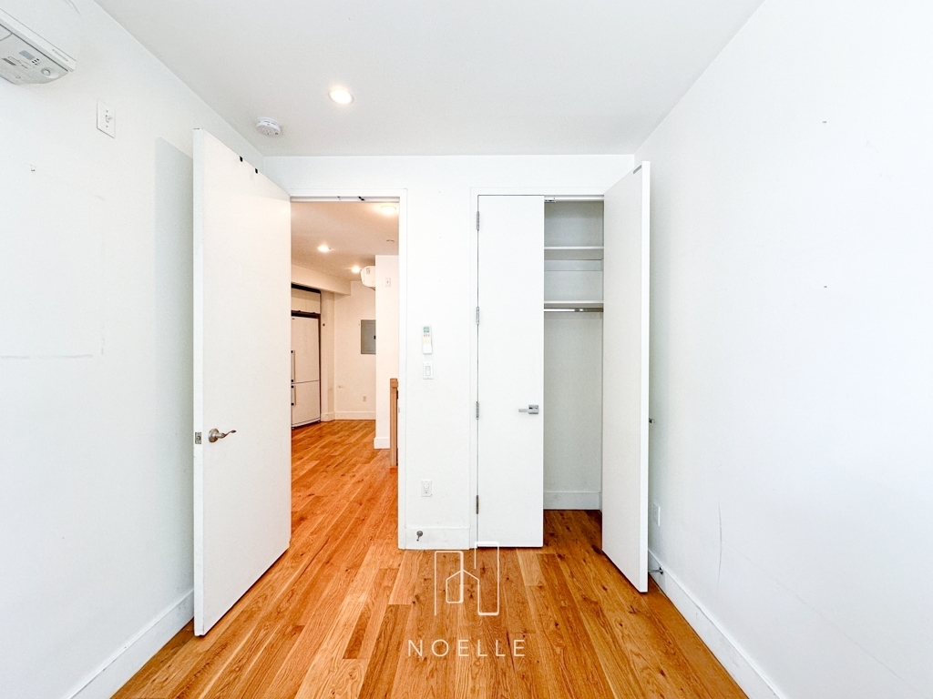 87 Montrose Avenue - Photo 9
