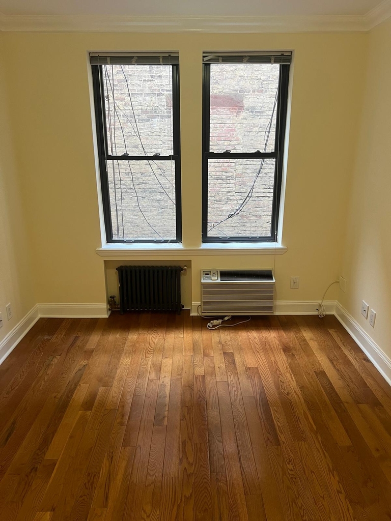 East 58th Street - Photo 6