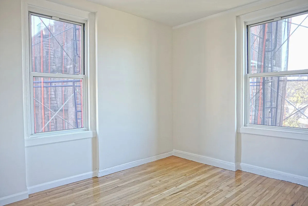 34-19 90th Street - Photo 3