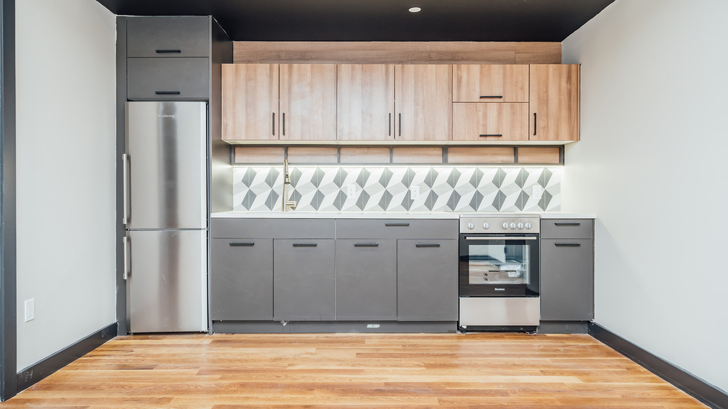 2825 Snyder Avenue - Photo 13