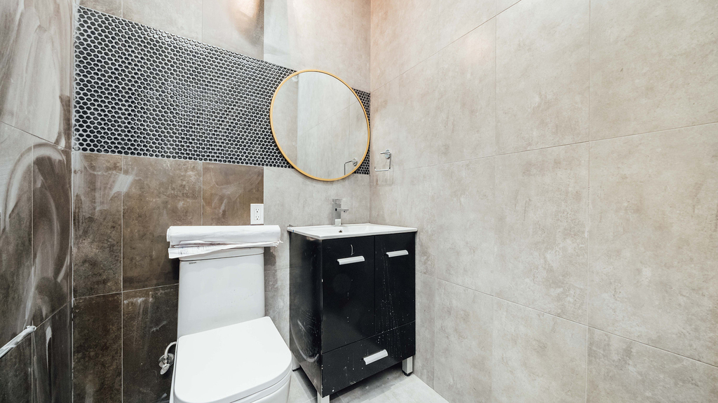2825 Snyder Avenue - Photo 6