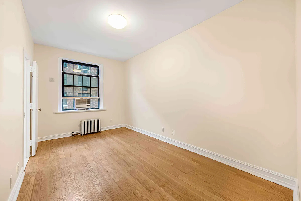 107 East 63rd Street - Photo 3