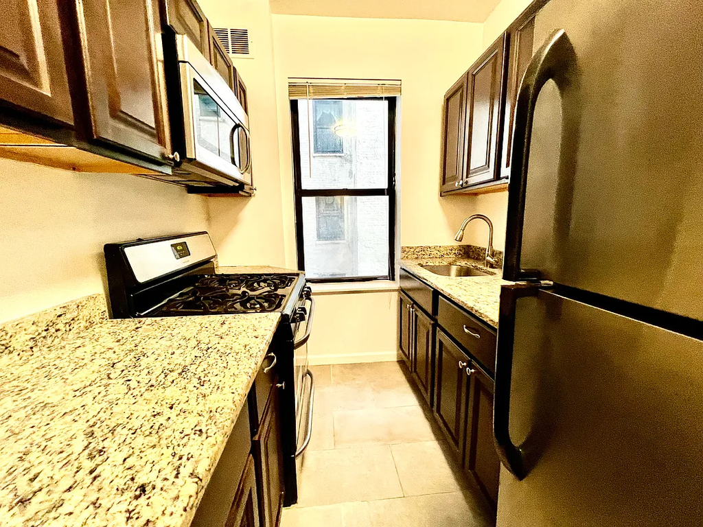 35-05 94th Street - Photo 4