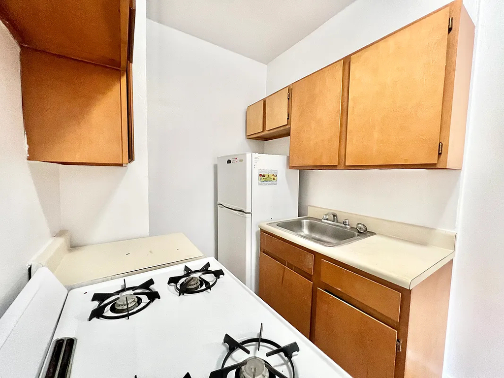 35-64 81st Street - Photo 6