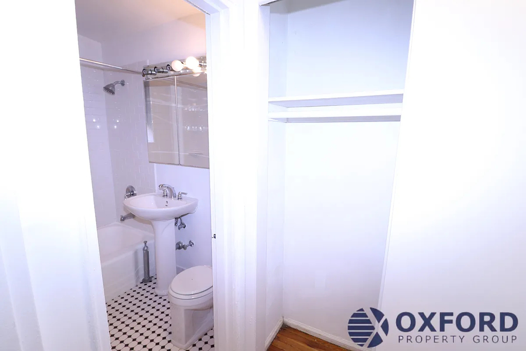 143-45 Sanford Avenue - Photo 6