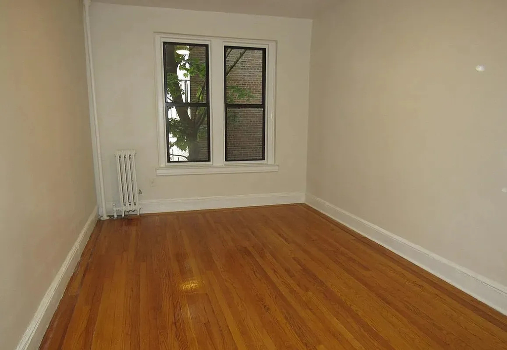 151-10 35th Avenue - Photo 3