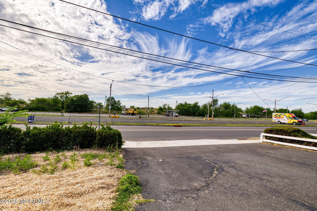 450 Beachway Avenue - Photo 8