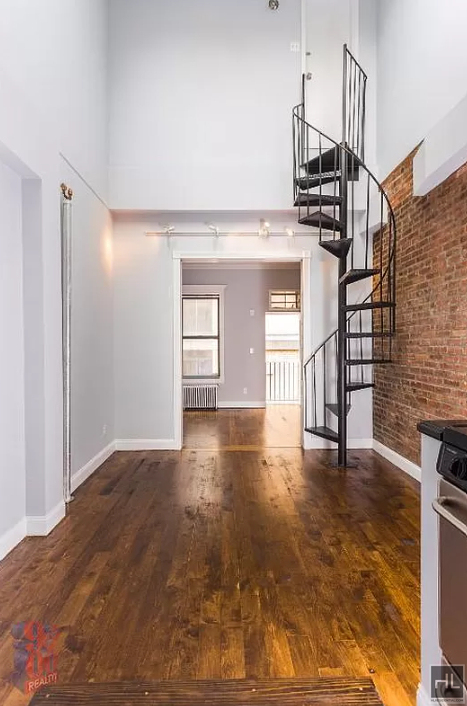 10th Ave. - Photo 2