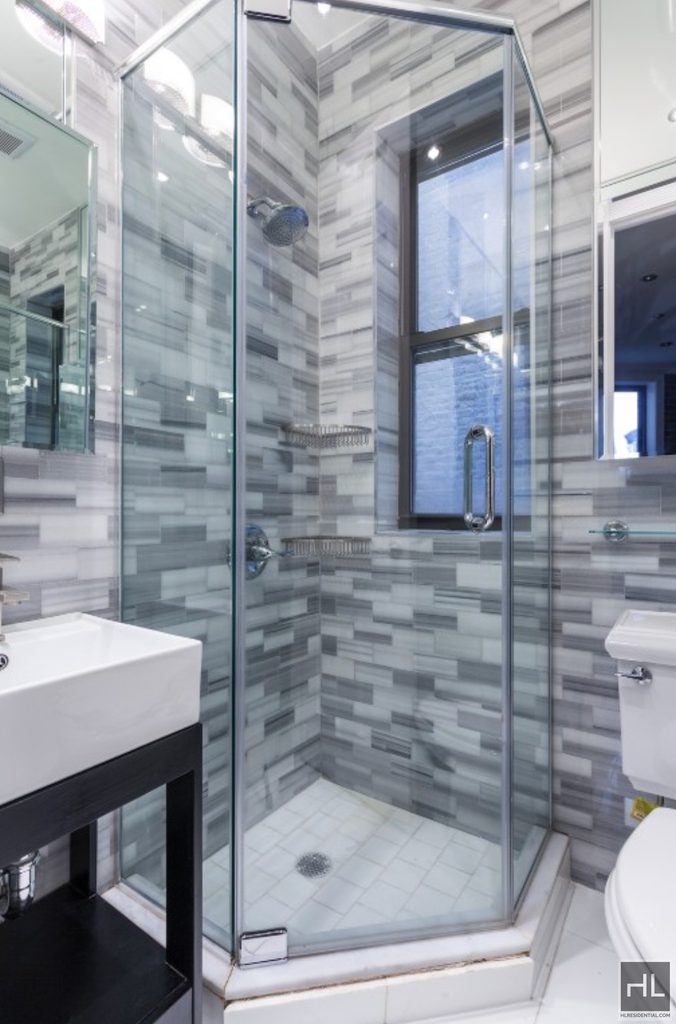 West 103rd Street - Photo 3