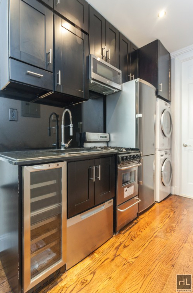 West 103rd Street - Photo 5