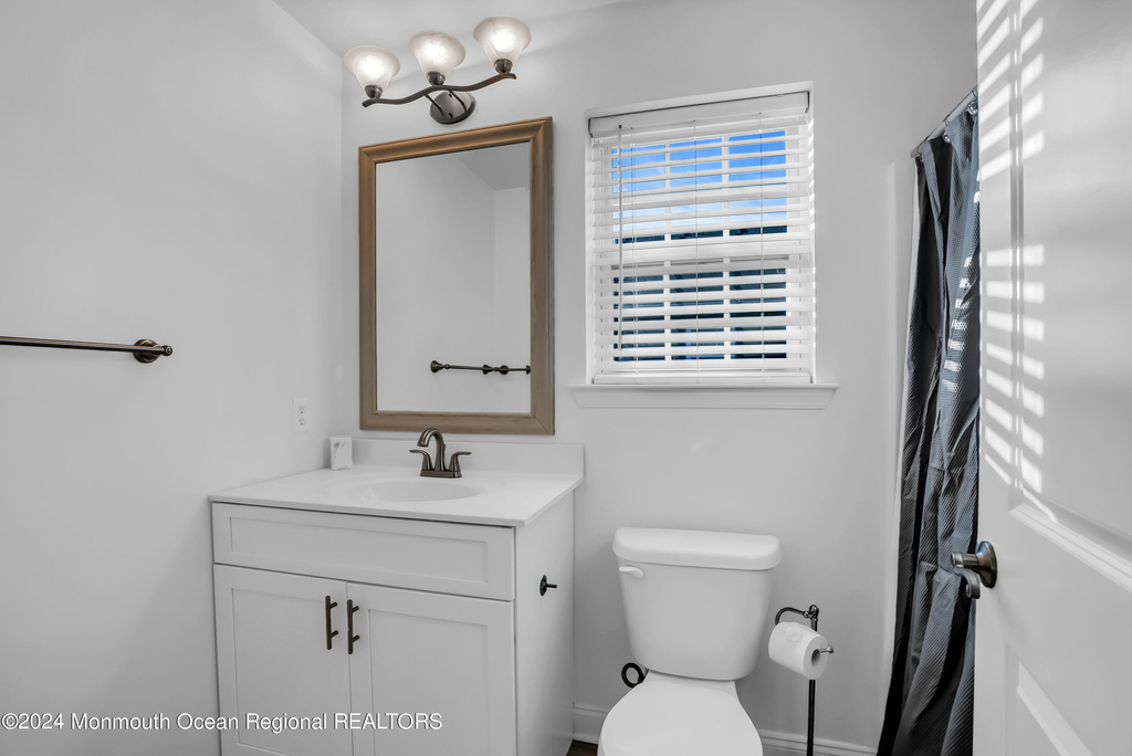 132 Chelton Avenue - Photo 16