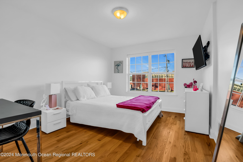 132 Chelton Avenue - Photo 18