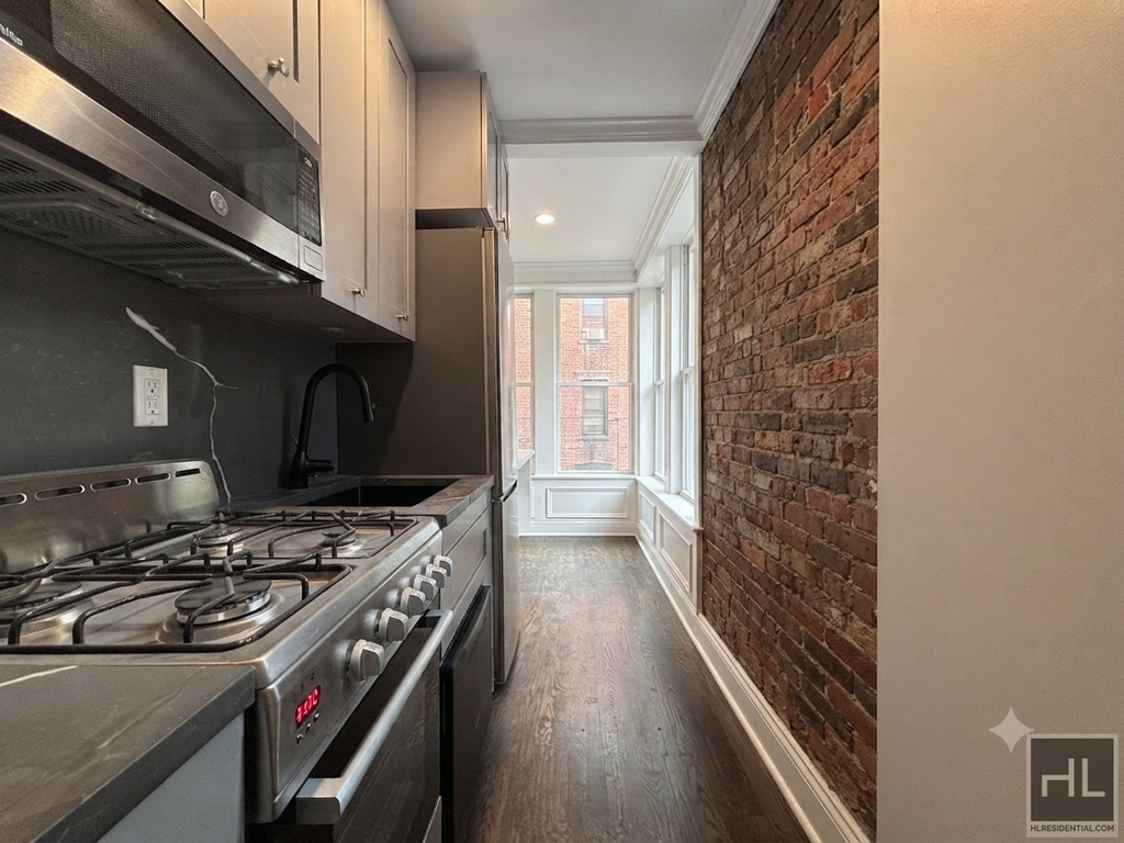 East 13th Street - Photo 1