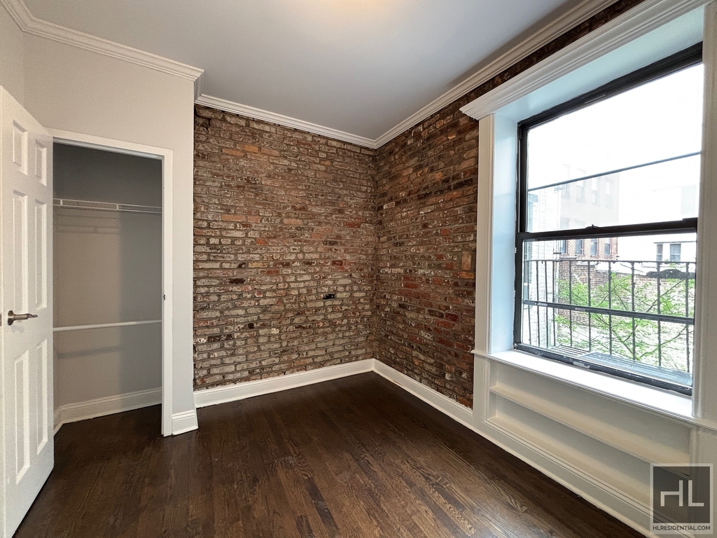 East 13th Street - Photo 2