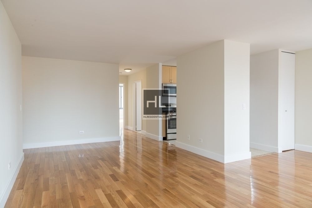 West 48th Street - Photo 0