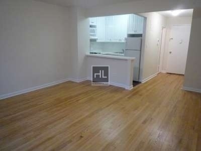 West 16 Street - Photo 1