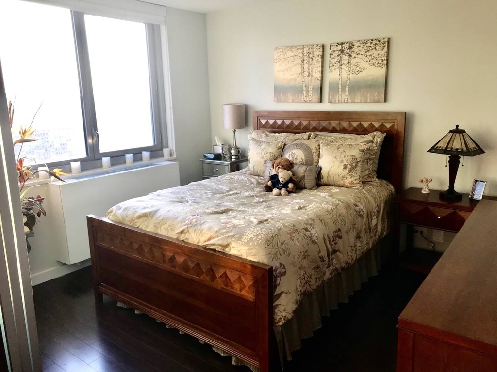 West 96th Street - Photo 1