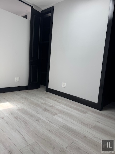 W 52nd St. - Photo 6