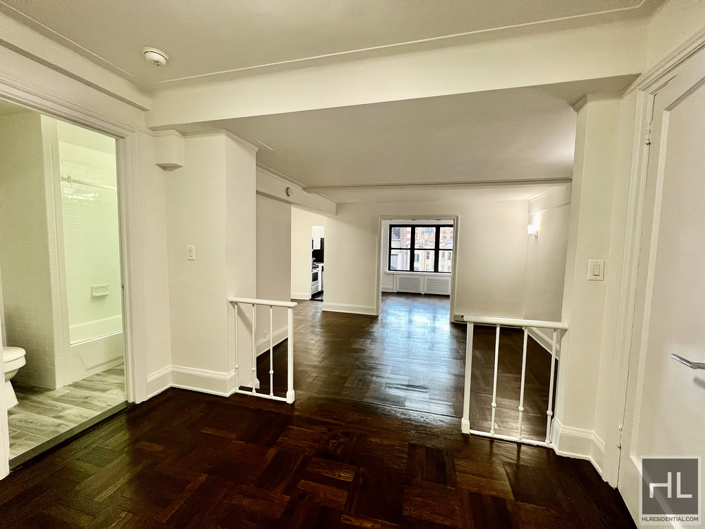 East 38 Street - Photo 0