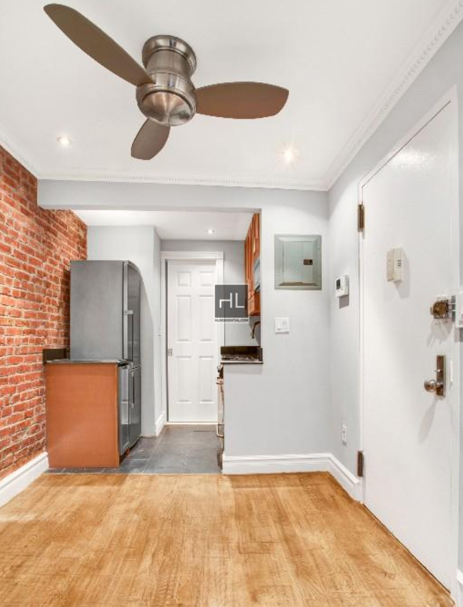 West 53 Street - Photo 1