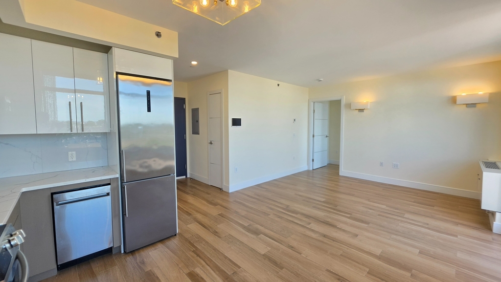 103-14 Northern Boulevard - Photo 6
