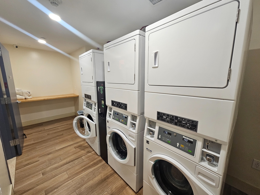 103-14 Northern Boulevard - Photo 10