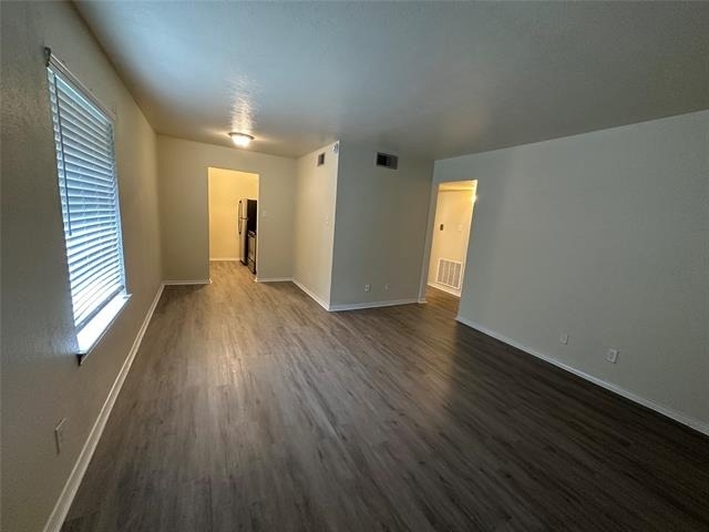 2211 S Vernon Avenue - Photo 0