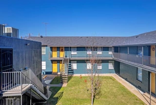 2211 S Vernon Avenue - Photo 2