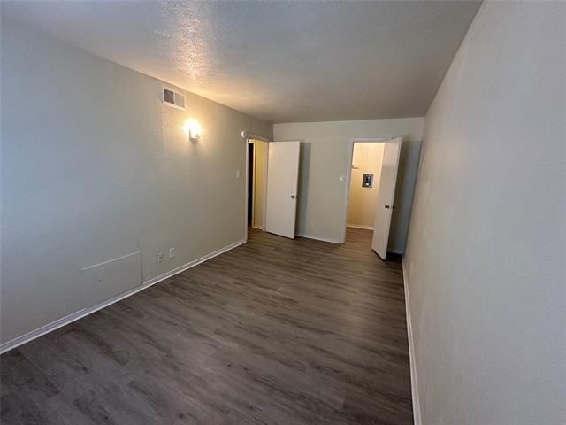 2211 S Vernon Avenue - Photo 15