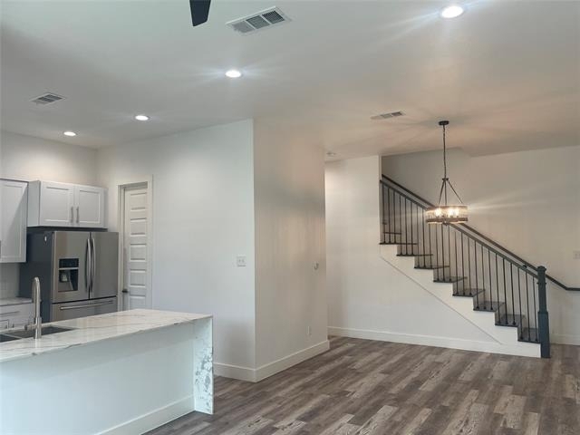 9495 Timberleaf Drive - Photo 2