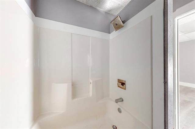407 W Main Street - Photo 17