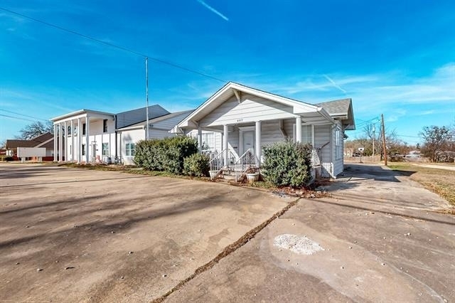 407 W Main Street - Photo 34