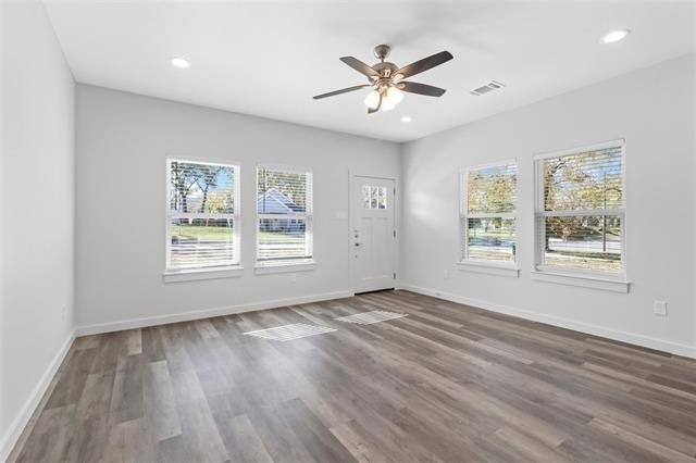 223 W Walker Street - Photo 4