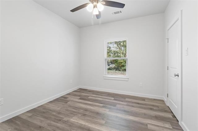 223 W Walker Street - Photo 5