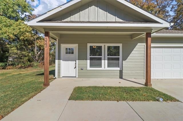 223 W Walker Street - Photo 15