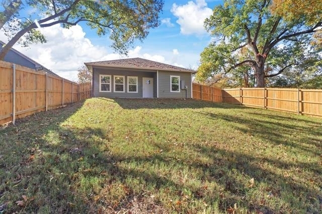 223 W Walker Street - Photo 14