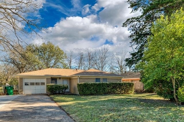 502 Brown Street - Photo 0