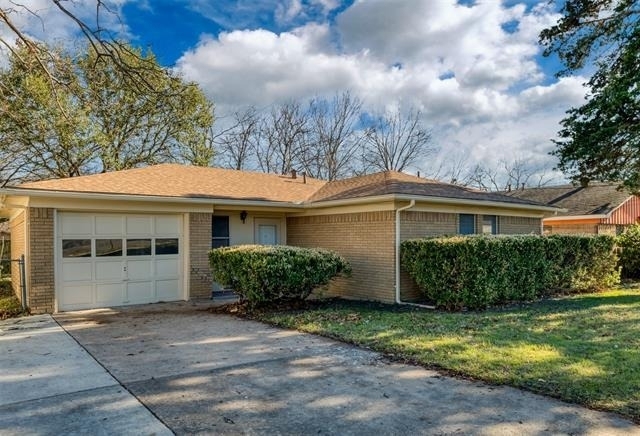 502 Brown Street - Photo 1