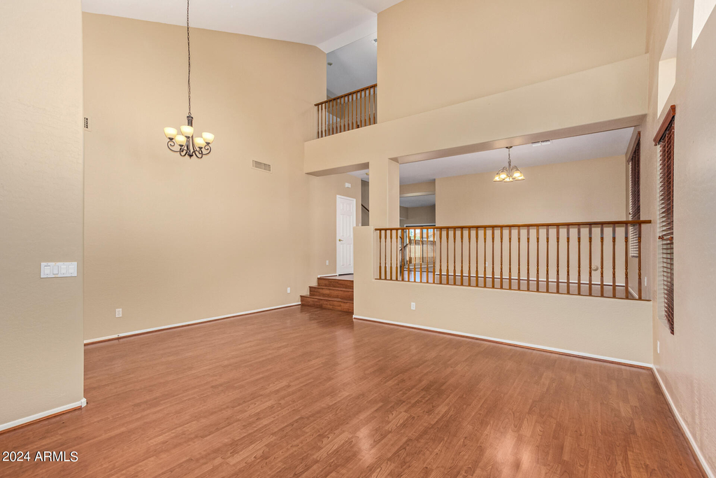 504 N Swallow Lane - Photo 8