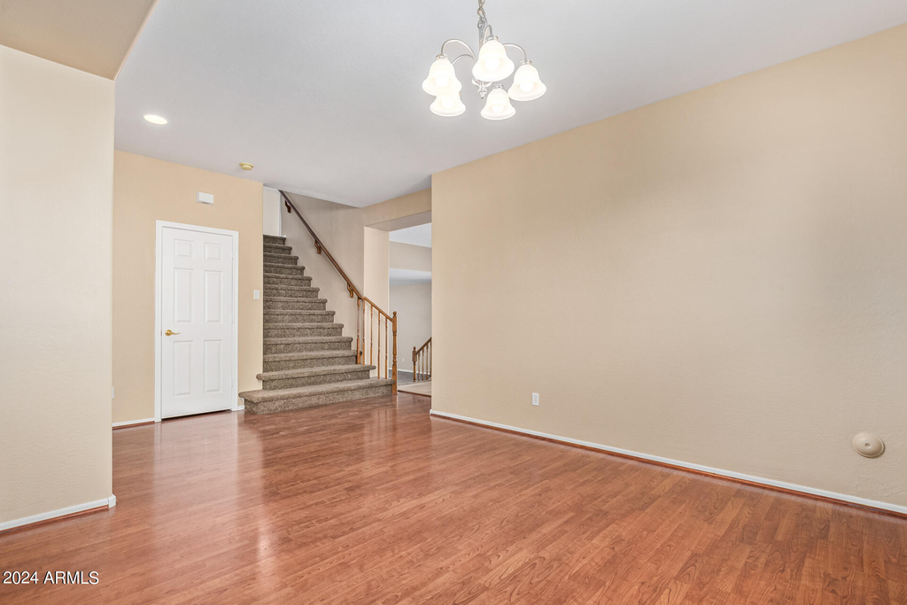 504 N Swallow Lane - Photo 10